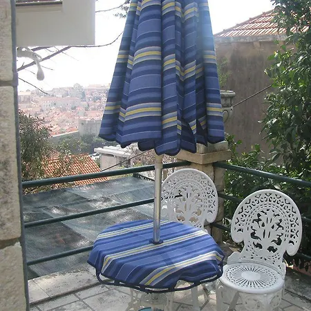 Apartment House With Garden *